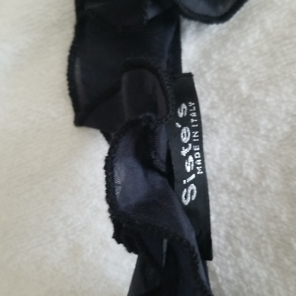 Brand new Siste's vintage halter open back wrap top - Picture 3 of 6